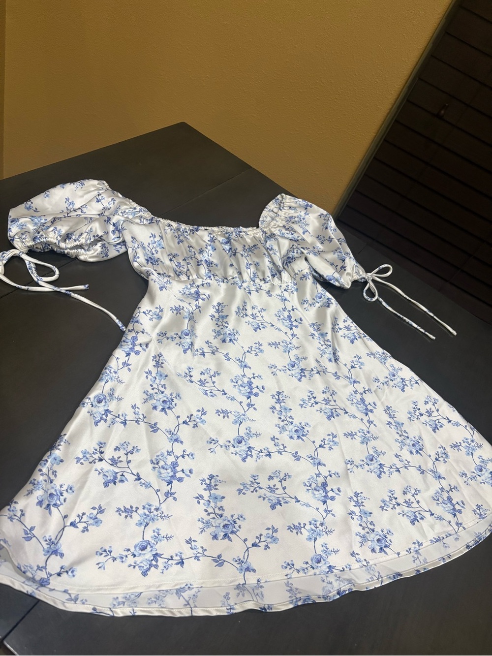 Forever 21 Satin Floral Mini Dress